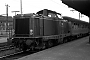MaK 1000359 - DB "212 312-3"
21.08.1975
Altenbeken, Bahnhof [D]
Michael Hafenrichter
