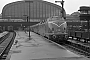 MaK 2000010 - DB "V 200 010"
12.05.1961 - Hamburg, HauptbahnhofHans Schmidt (†) (Archiv Jens Grünebaum)