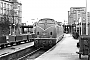 MaK 2000020 - DB "220 020-2"
01.01.1976 - Hamburg, Hauptbahnhof
Klaus Görs MaK 2000020 - DB "220 020-2"
01.01.1976 - Hamburg, Hauptbahnhof
Klaus Görs