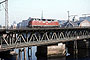 MaK 2000025 - DB "220 025-1"
02.06.1982 - Hamburg, Oberhafenbrücke
Thomas Gottschewsky